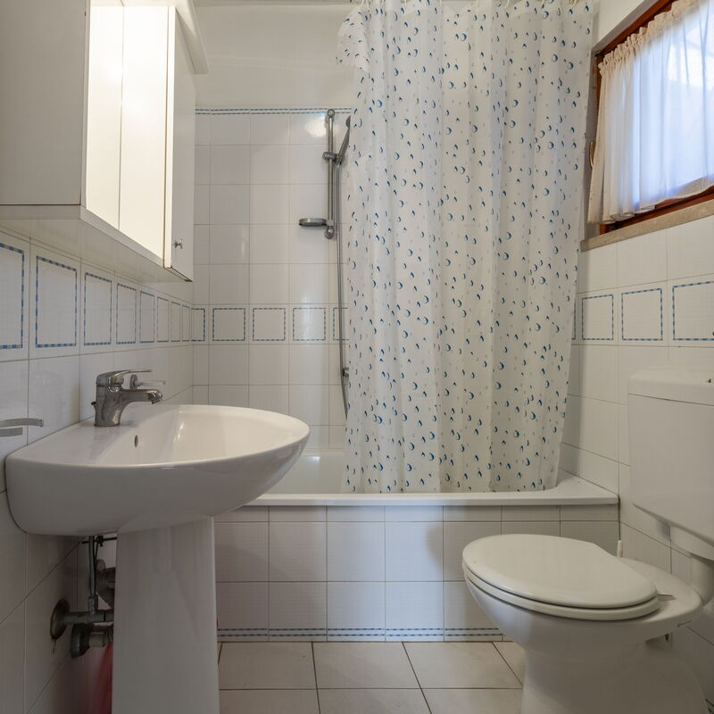 Giannella Apartment - Orbetello, Toscana: Autumn, Bathroom, Spring, Summer