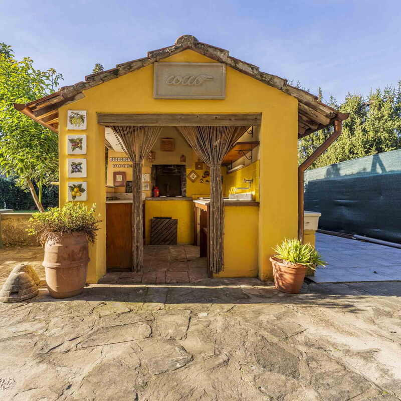 Casale Il Farro - Camaiore, Toscana: Autumn, Garden, Spring, Summer