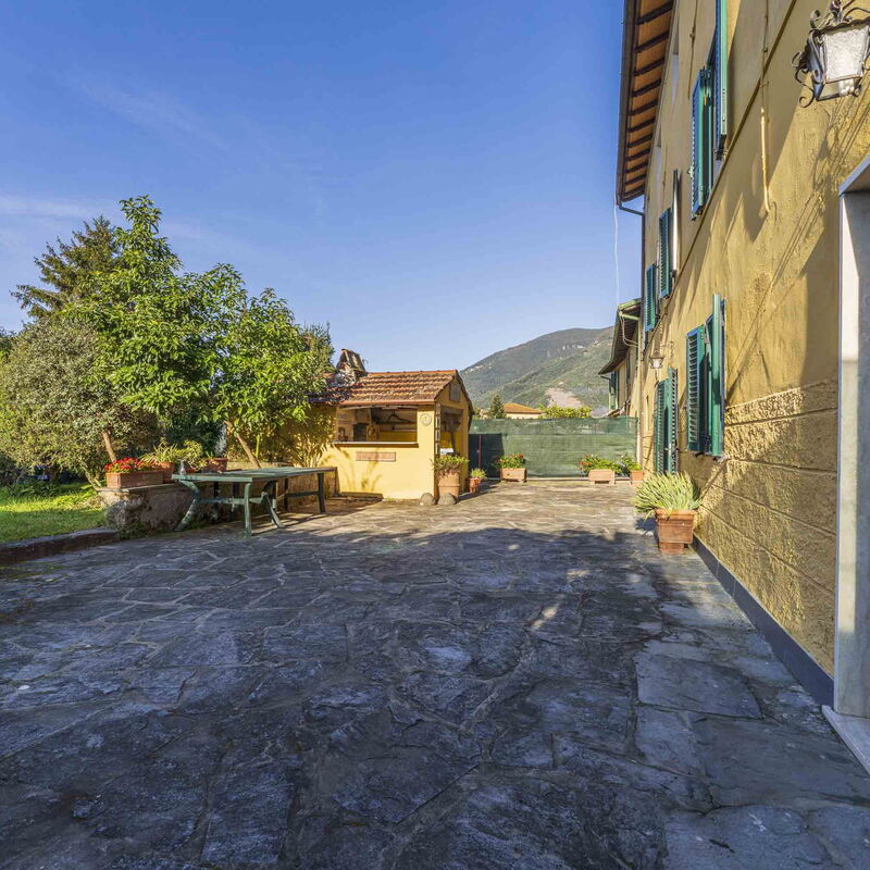 Casale Il Farro - Camaiore, Toscana: Autumn, Garden, Spring, Summer