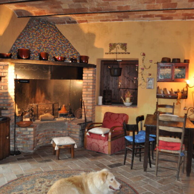 Country House Style - Montefiascone, Lazio: Autumn, Living Room, Spring, Summer