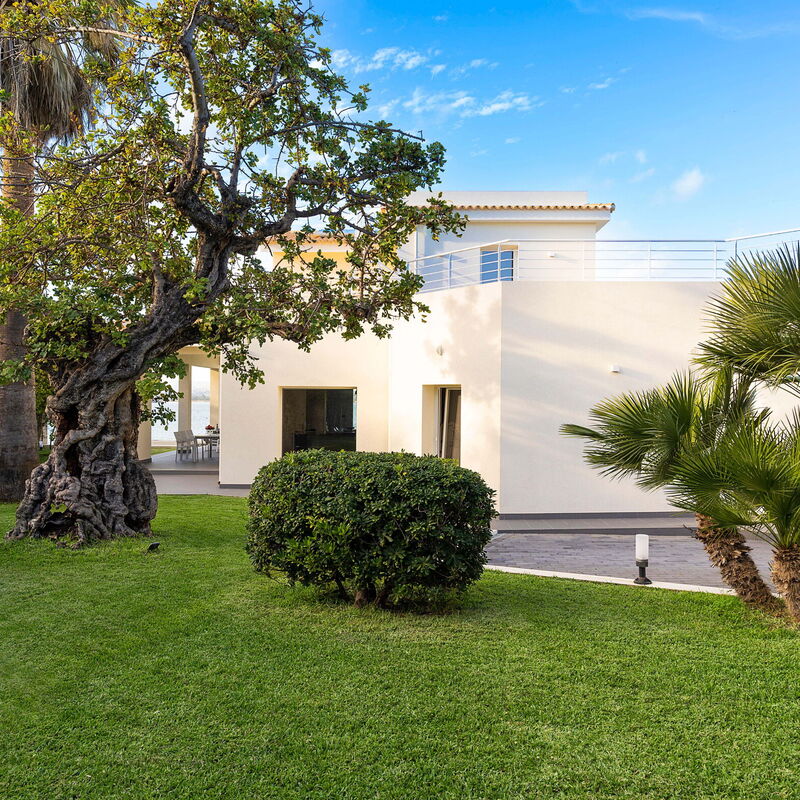 Villa Maddalena - Siracusa, Sicilia: Autumn, Building Exterior, Spring, Summer