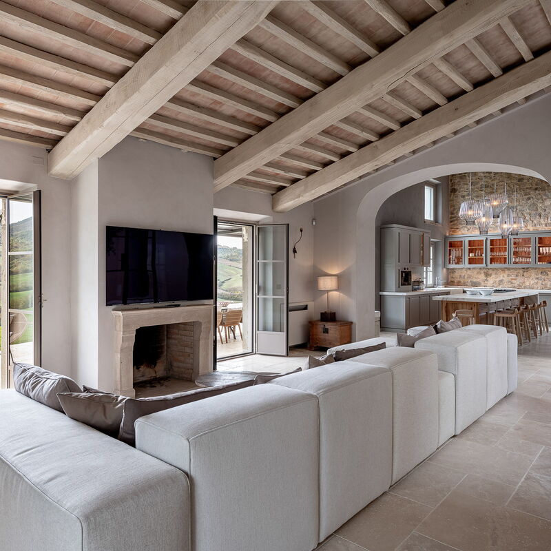 Podere Tesoro - Radicondoli, Toscana: Autumn, Living Room, Spring, Summer