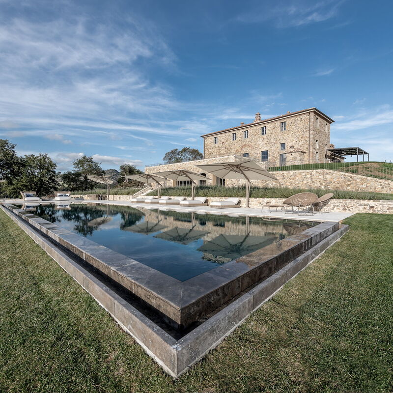 Podere Tesoro - Radicondoli, Toscana: Autumn, Building Exterior, Pool, Spring, Summer