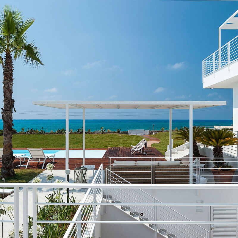 Casa Mareblu - Marina Di Modica, Sicilia: Autumn, Balcony / Terrace / Patio, Building Exterior, Garden, Outdoor, Pool, Scenic View, Spring, Summer