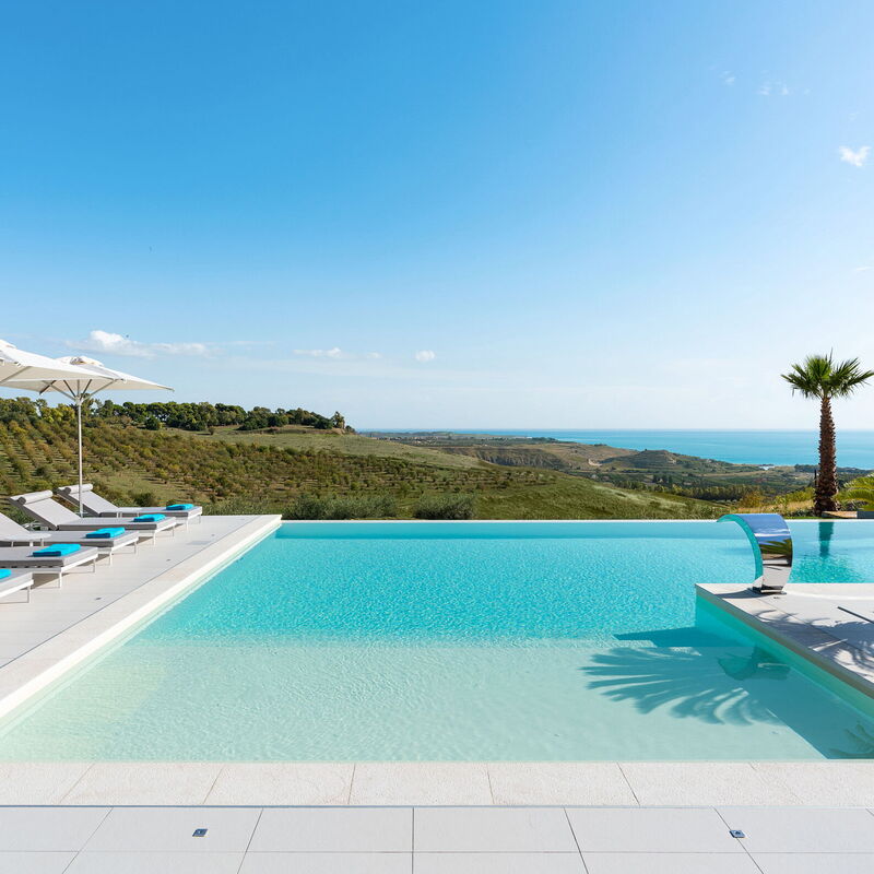 Villa Agrigenta - Ribera, Sicilia: Autumn, Balcony / Terrace / Patio, Building Exterior, Outdoor, Pool, Scenic View, Spring, Summer