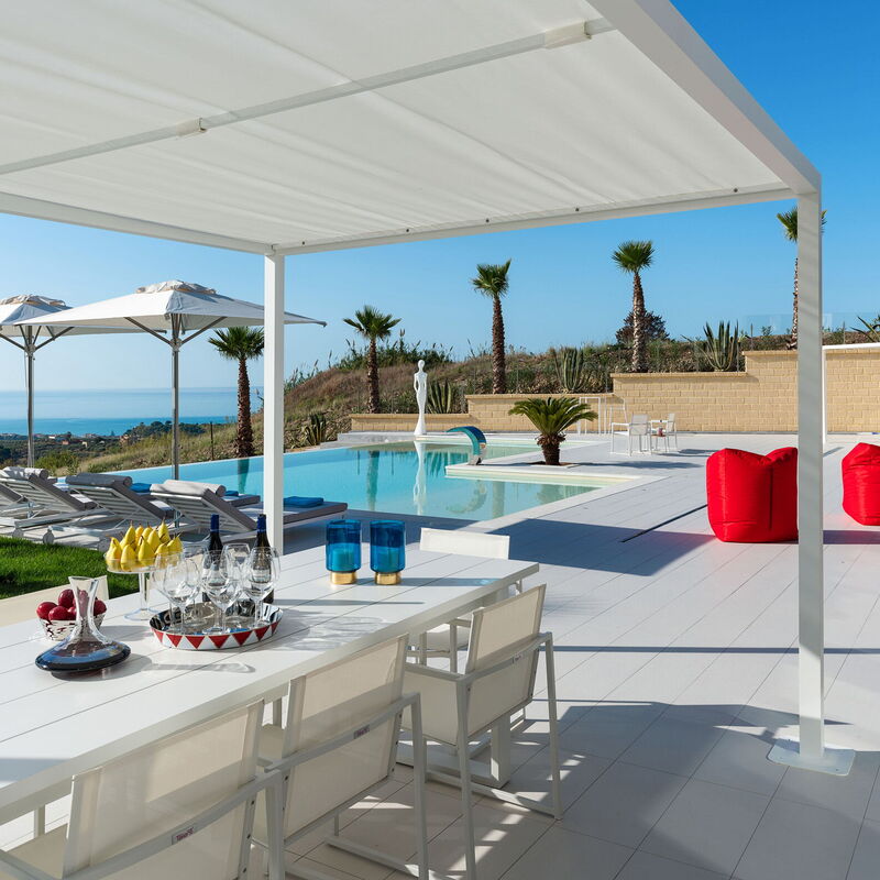 Villa Agrigenta - Ribera, Sicilia: Autumn, Balcony / Terrace / Patio, Building Exterior, Outdoor, Pool, Scenic View, Spring, Summer