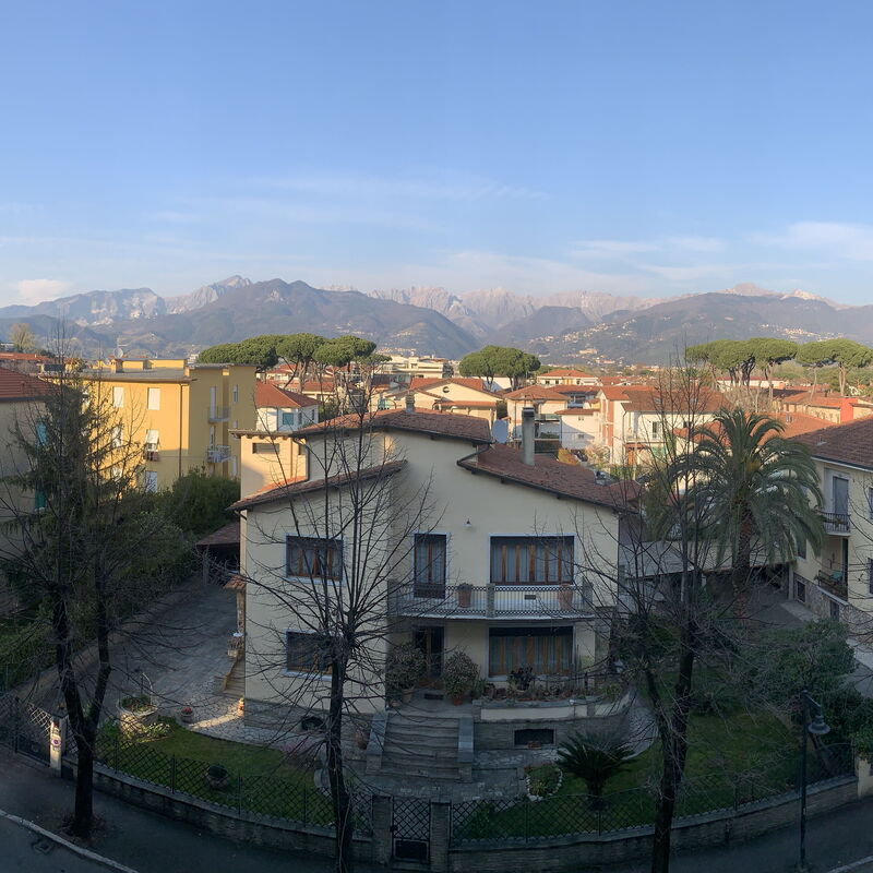 Loredana: Outdoor, Scenic View