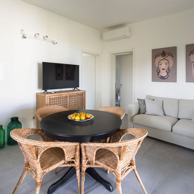 Casa Bianca - Noto, Sicilia: Autumn, Dining Room, Living Room, Spring, Summer