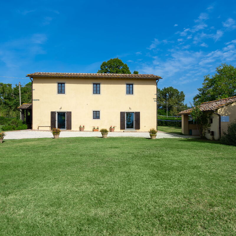 Tenuta Monti: Building Exterior