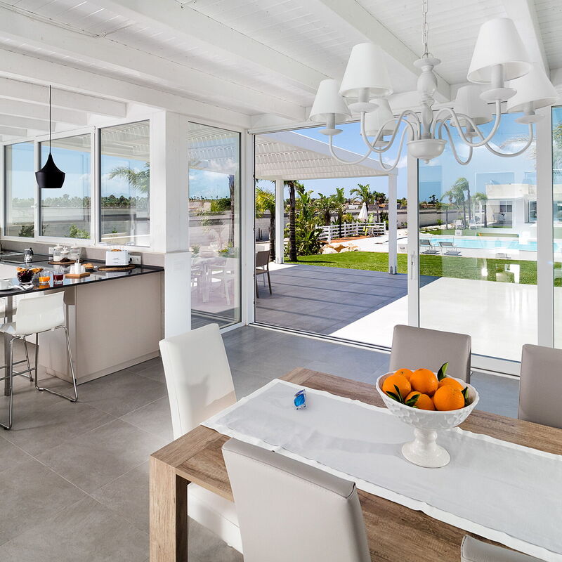 Casa Biancoverde - Marsala, Sicilia: Autumn, Balcony / Terrace / Patio, Dining Room, Kitchen, Pool, Spring, Summer