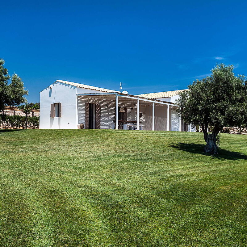 Isolina Verde - Scicli, Sicilia: Autumn, Building Exterior, Garden, Outdoor, Spring, Summer