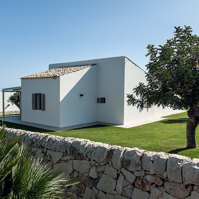 Isolina Verde - Scicli, Sicilia: Autumn, Building Exterior, Garden, Outdoor, Spring, Summer