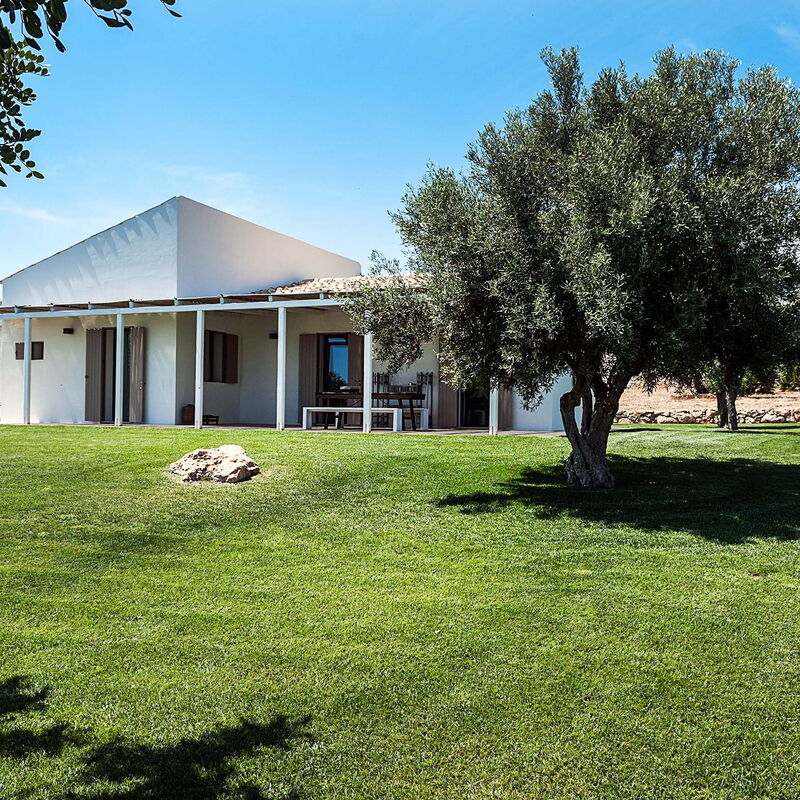 Isolina Rossa - Scicli, Sicilia: Autumn, Building Exterior, Garden, Outdoor, Spring, Summer