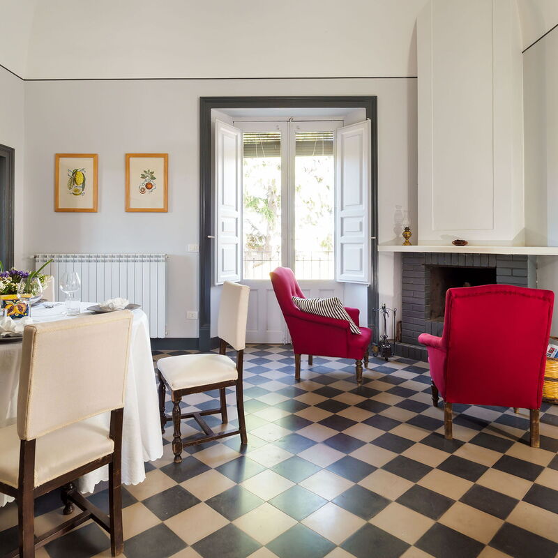 Villa Tranquilla - Randazzo, Sicilia: Autumn, Dining Room, Living Room, Spring, Summer