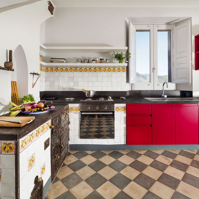 Villa Tranquilla - Randazzo, Sicilia: Autumn, Kitchen, Spring, Summer