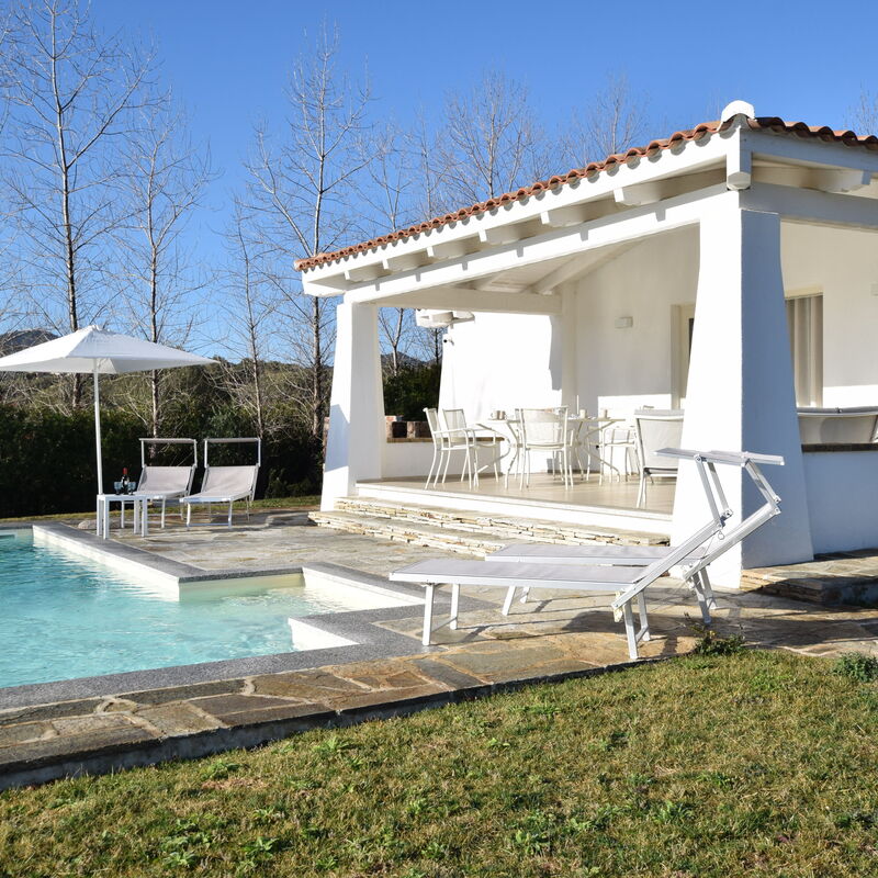 Villa Helios - Budoni, Sardegna: Autunno, Estate, Giardino, Piscina, Primavera