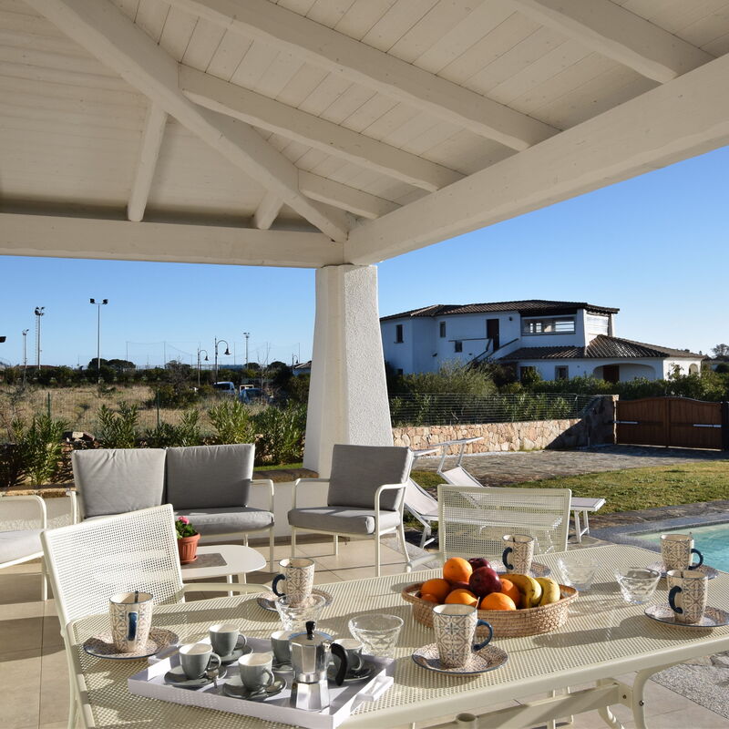 Villa Helios - Budoni, Sardegna: Autunno, Estate, Giardino, Piscina, Primavera