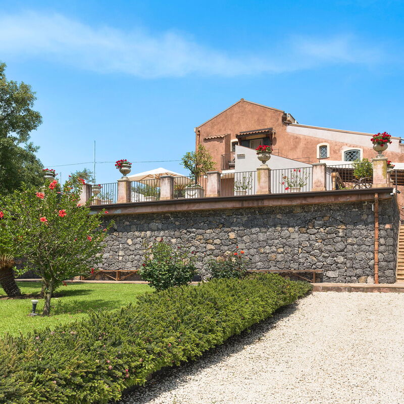 Oasi Verde - Santa Maria La Stella, Sicilia: Autumn, Building Exterior, Garden, Outdoor, Spring, Summer