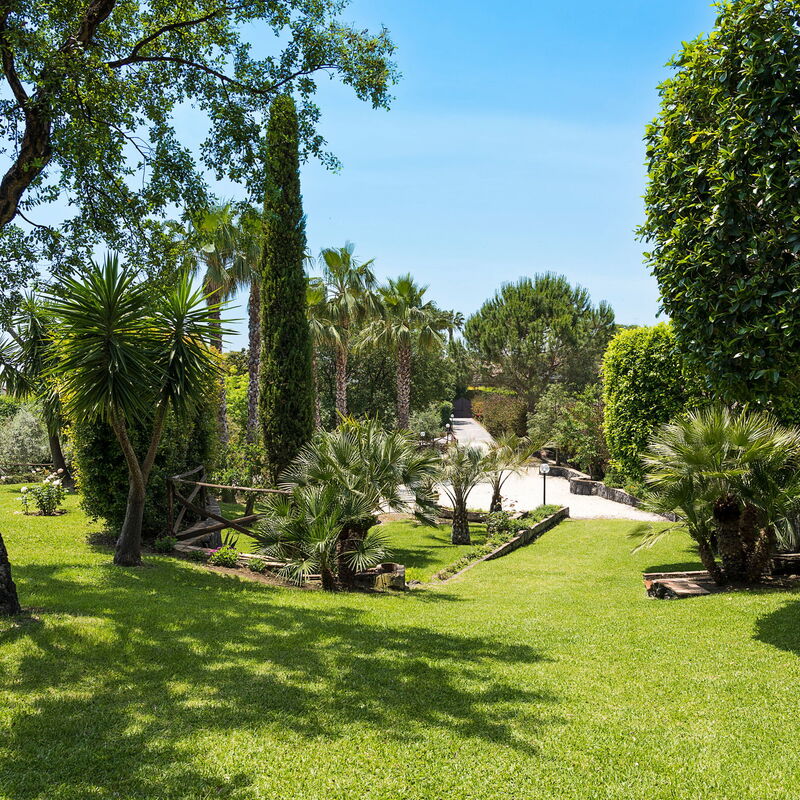 Oasi Verde - Santa Maria La Stella, Sicilia: Autumn, Building Exterior, Garden, Outdoor, Spring, Summer