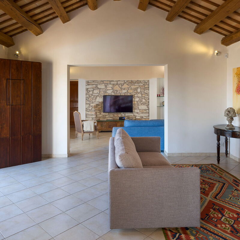 Mirabilia - Tangi, Sicilia: Autumn, Living Room, Spring, Summer