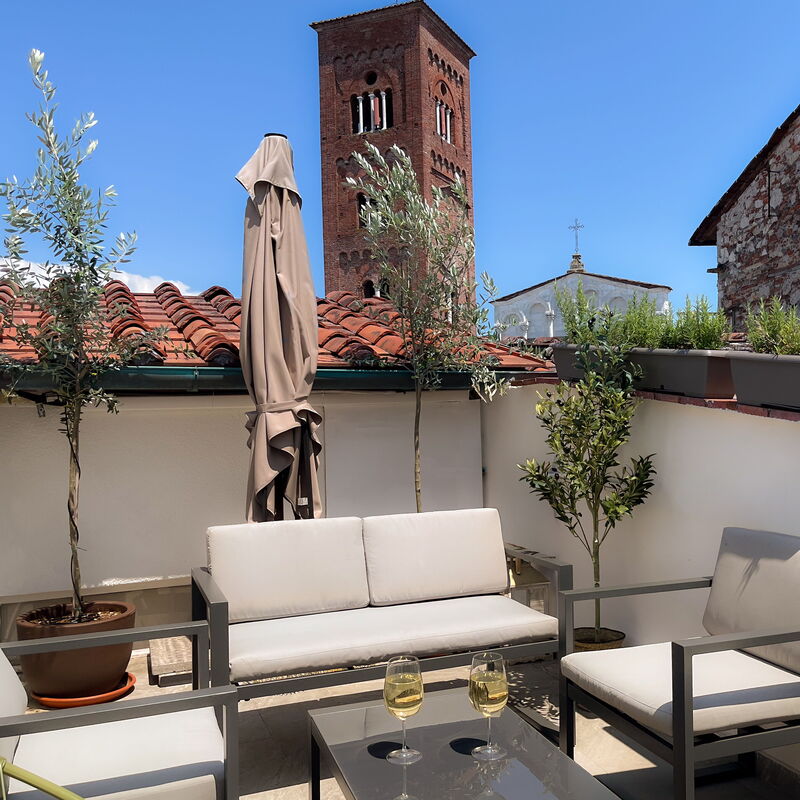 Lucca Old Town Apartment - Lucca, Toscana: Balkon / Terrasse / Patio, Frühling, Herbst, Sommer