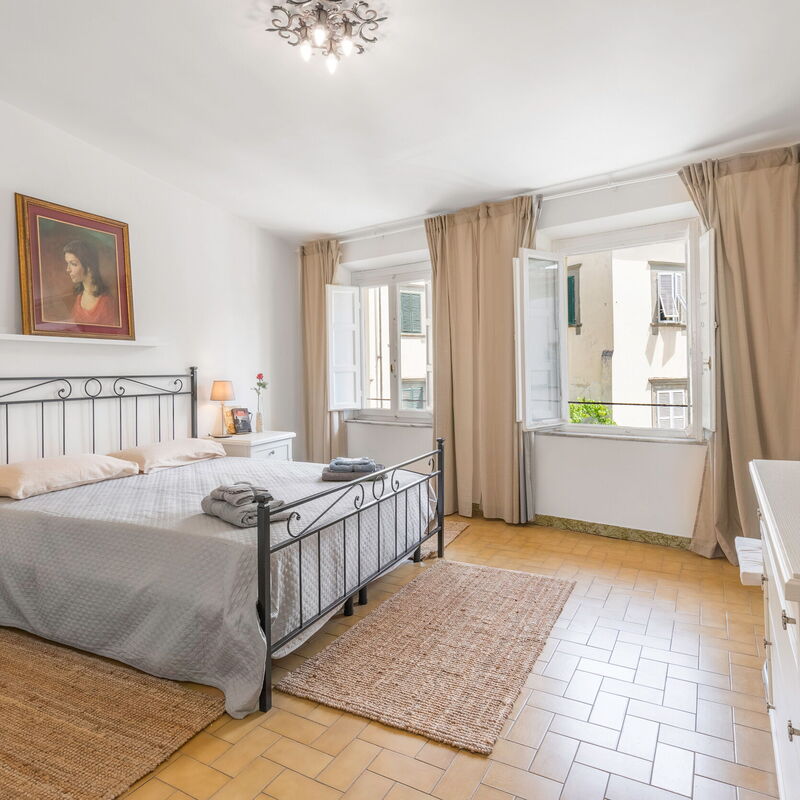 Lucca Old Town Apartment - Lucca, Toscana: Autumn, Spring, Summer