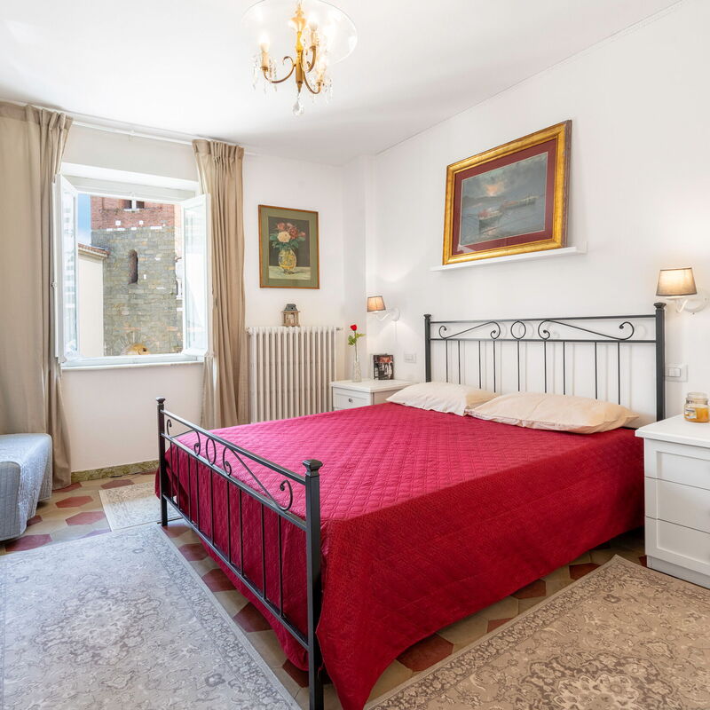 Lucca Old Town Apartment - Lucca, Toscana: Autumn, Bedroom, Spring, Summer