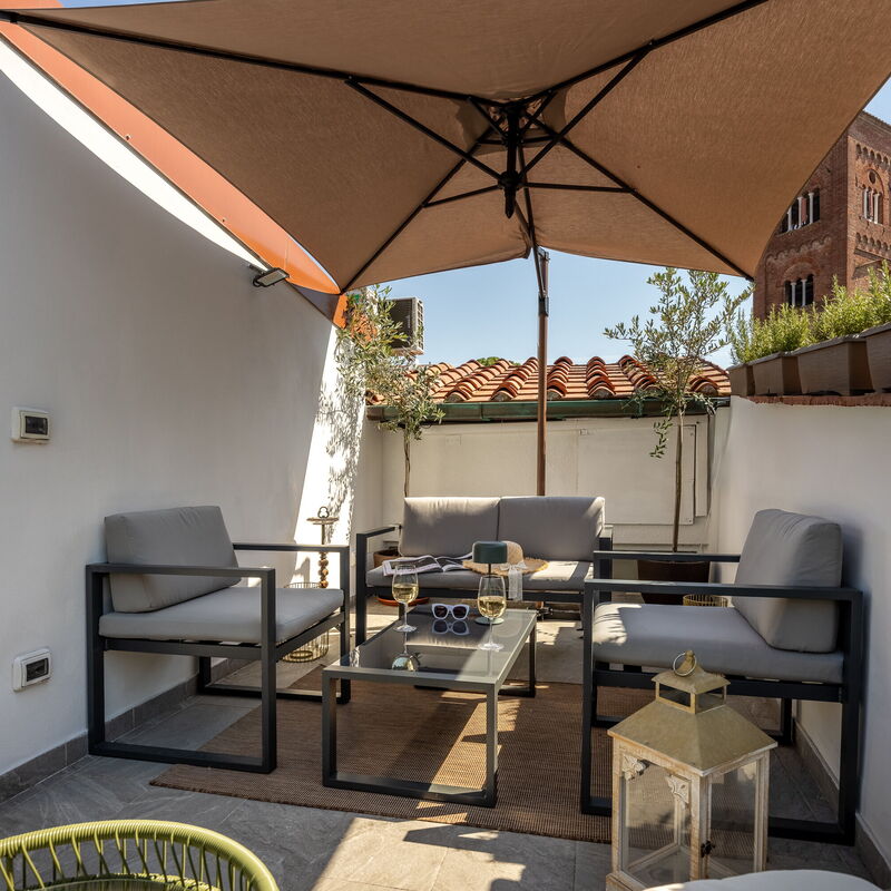 Lucca Old Town Apartment - Lucca, Toscana: Balkon / Terrasse / Patio, Frühling, Herbst, Sommer