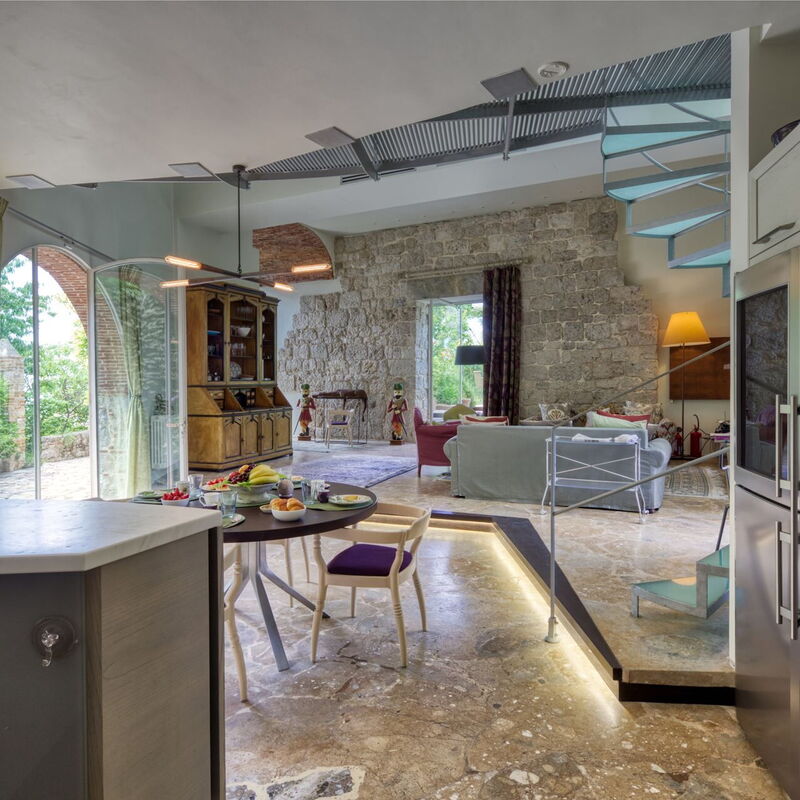 Villa Maestosa - Camaiore, Toscana: Autumn, Kitchen, Spring, Summer