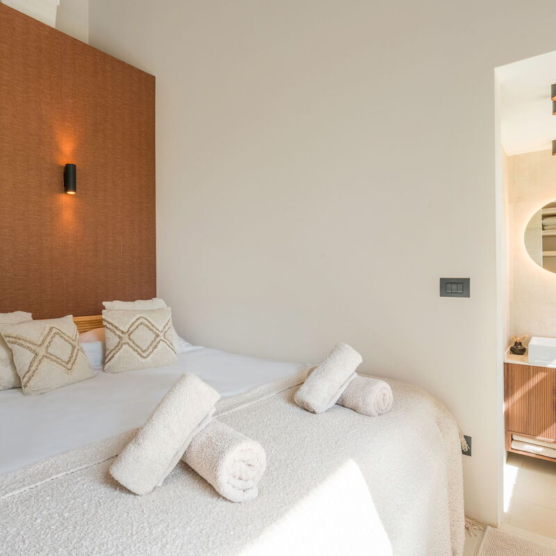 Pendolino Spereto Apartment With Pool, Montaione: Autumn, Bedroom, Spring, Summer