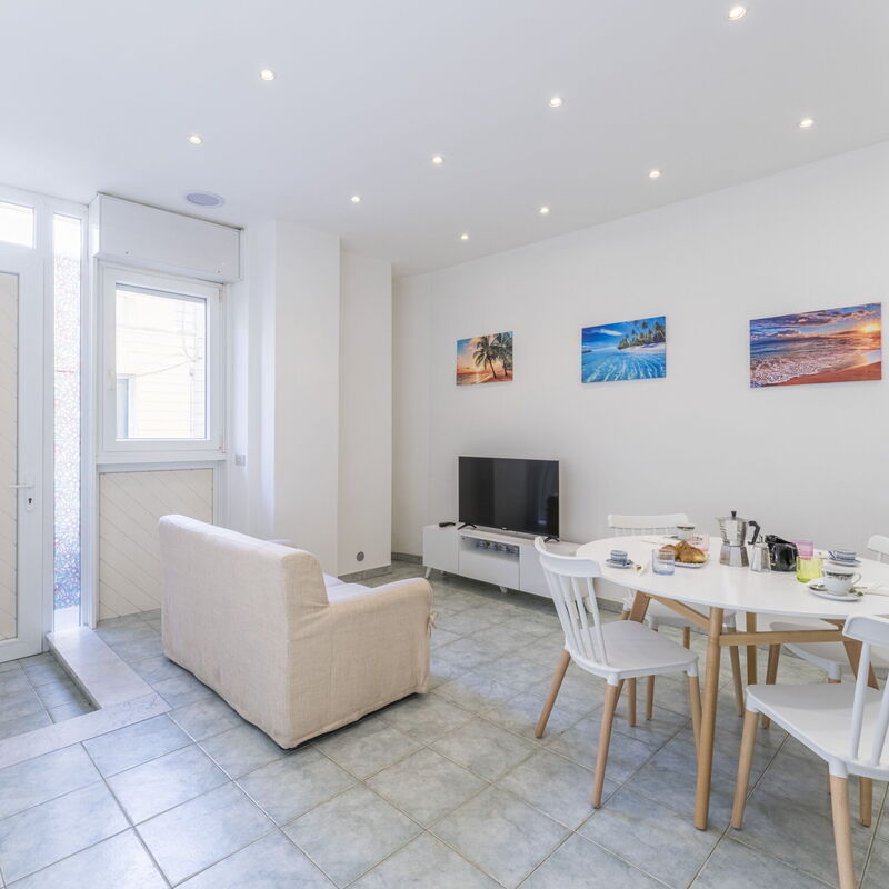 Casa Verdi,near The Beach - Viareggio, Toscana: Autumn, Kitchen, Spring, Summer