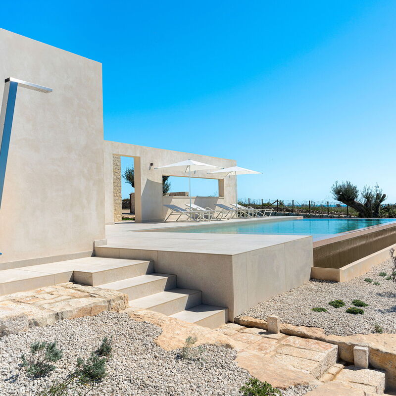 Villa Argento - Rosolini, Sicilia: Autumn, Balcony / Terrace / Patio, Building Exterior, Garden, Outdoor, Pool, Spring, Summer