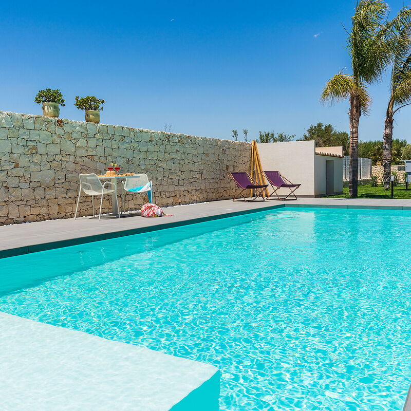 Villa Le Palme - Noto, Sicilia: Autumn, Balcony / Terrace / Patio, Building Exterior, Outdoor, Pool, Spring, Summer