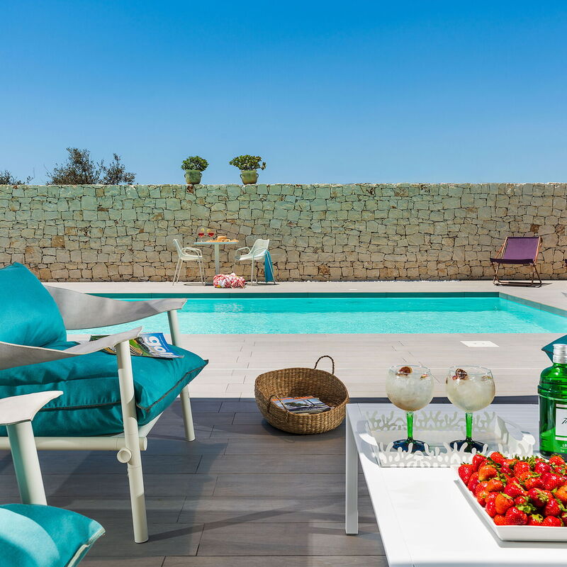 Villa Le Palme - Noto, Sicilia: Autumn, Balcony / Terrace / Patio, Building Exterior, Outdoor, Pool, Spring, Summer