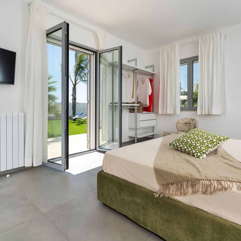 Villa Le Palme - Noto, Sicilia: Autumn, Balcony / Terrace / Patio, Bedroom, Garden, Spring, Summer