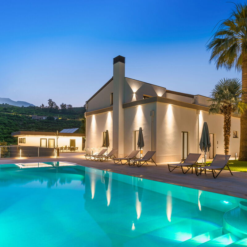 Villa Decoro - Mascali, Sicilia: Autumn, Balcony / Terrace / Patio, Building Exterior, Garden, Outdoor, Pool, Spring, Summer