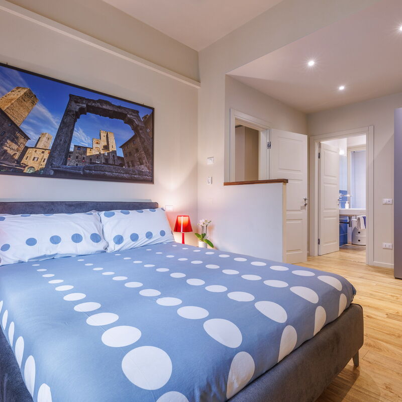 Lucy Florence Charming Modern Apartment Near Piazza Della Libertà: Autumn, Bedroom, Spring, Summer, Winter