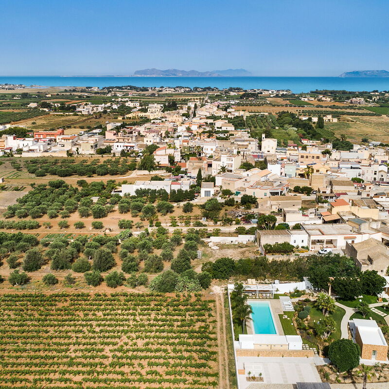 Casa Ocra - Misiliscemi, Sicilia: Autumn, Balcony / Terrace / Patio, Building Exterior, Garden, Outdoor, Pool, Scenic View, Spring, Summer