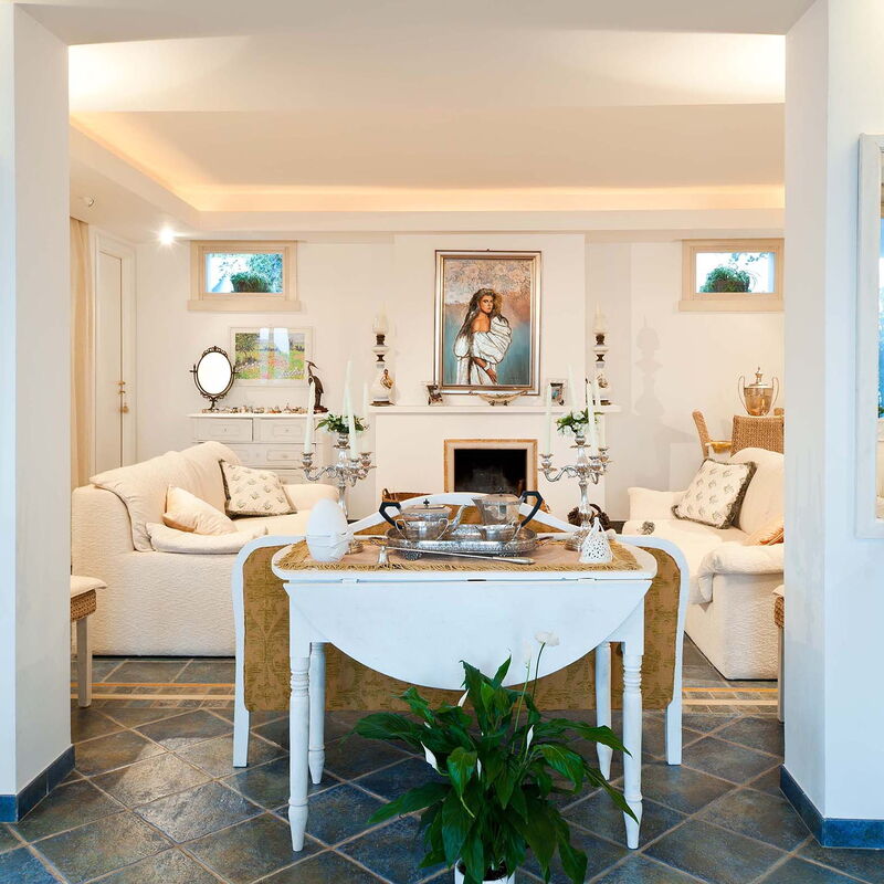 Villa Amena - Siracusa, Sicilia: Autumn, Dining Room, Living Room, Spring, Summer