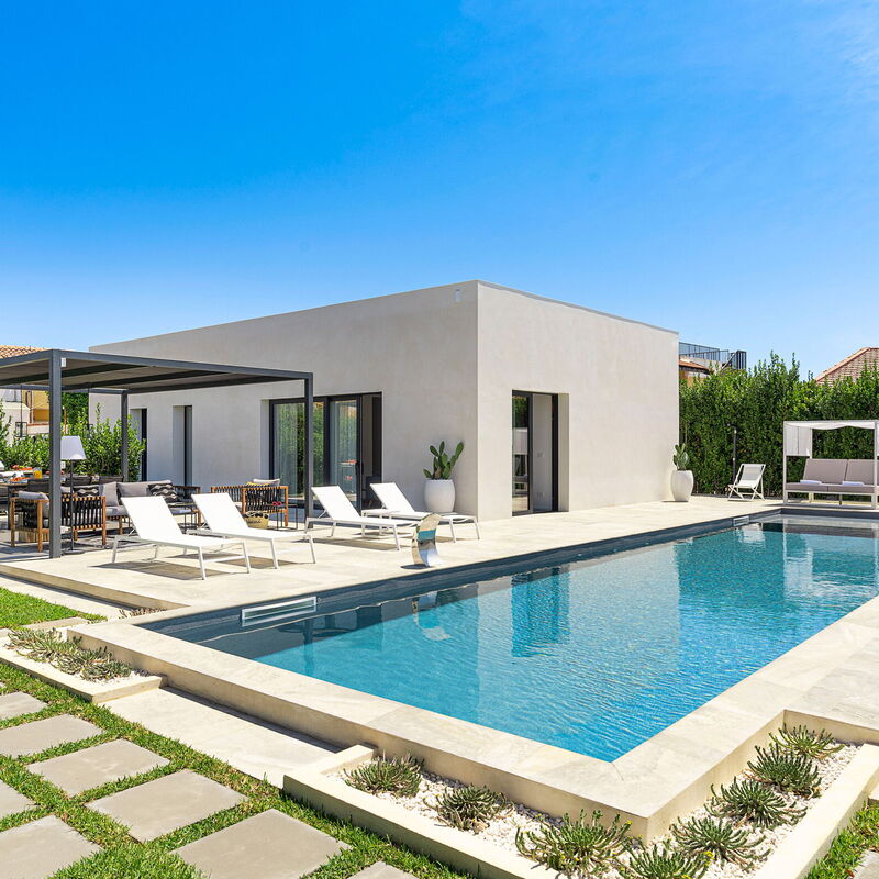 Villa Duetto - Siracusa, Sicilia: Autumn, Balcony / Terrace / Patio, Building Exterior, Outdoor, Pool, Spring, Summer