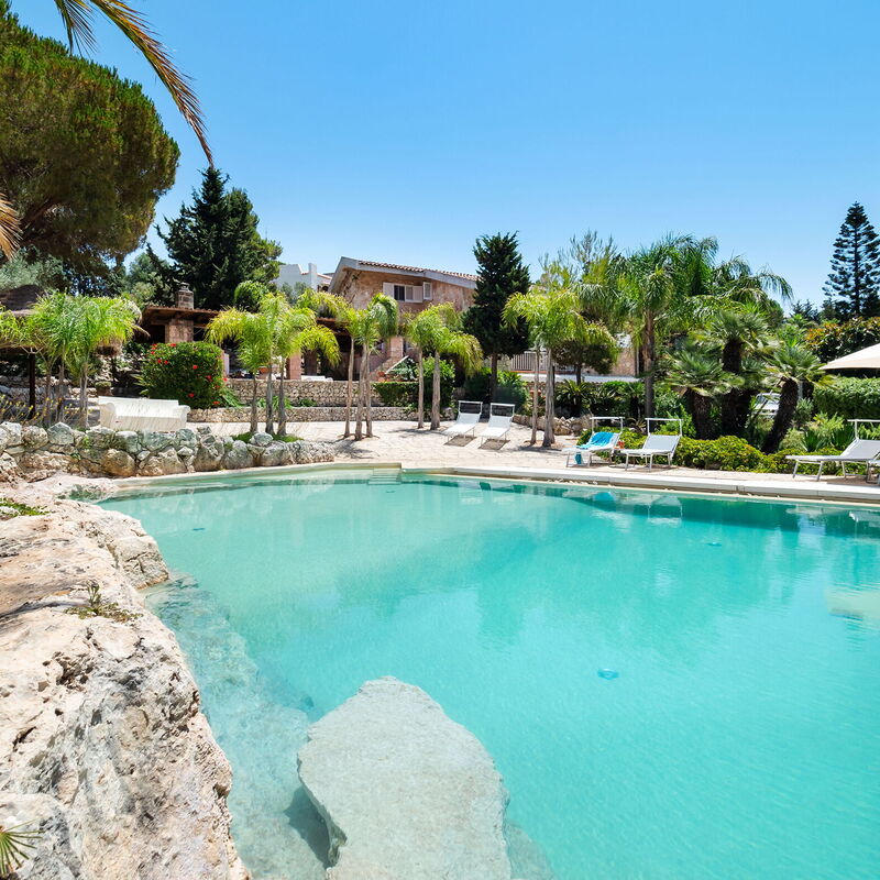 Villa Diamante - Siracusa, Sicilia: Autumn, Balcony / Terrace / Patio, Building Exterior, Outdoor, Pool, Spring, Summer