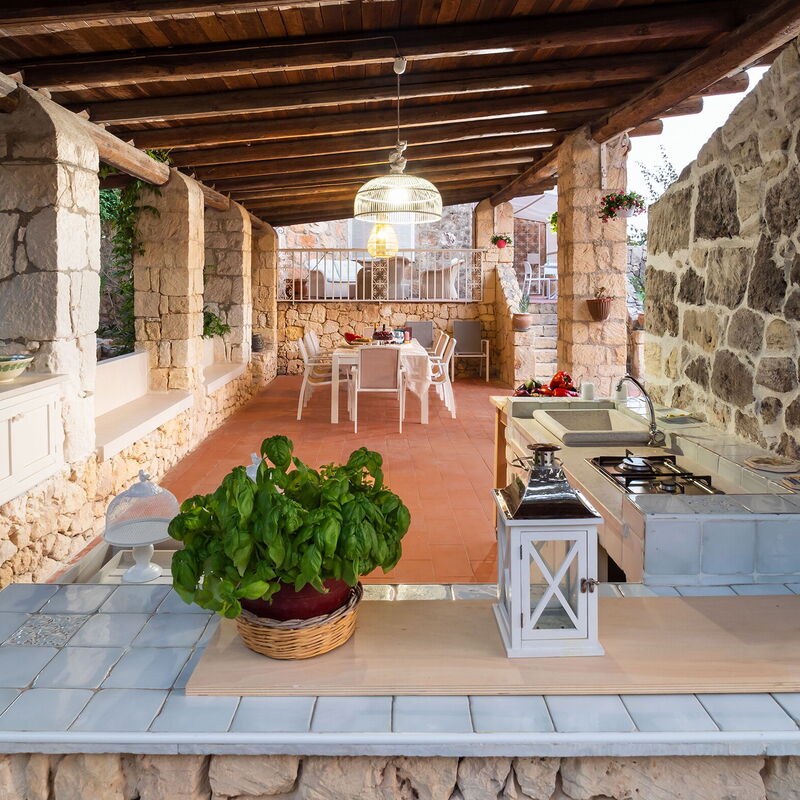 Villa Diamante - Siracusa, Sicilia: Autumn, Balcony / Terrace / Patio, Building Exterior, Outdoor, Spring, Summer