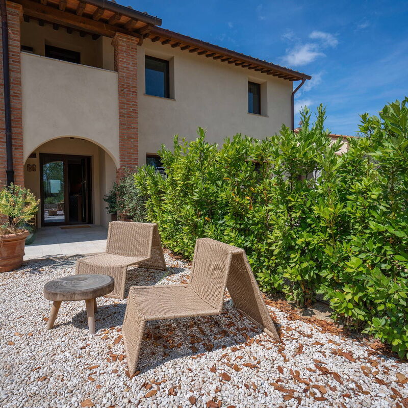 Coratina Spereto Apartment with Pool, Montaione: Autumn, Building Exterior, Spring, Summer